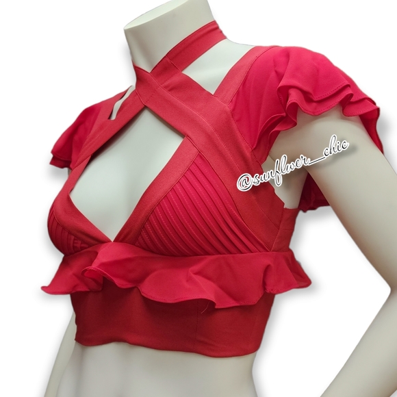 [NEW] Nasty Gal Choker Flutter Sleeve Halter Crop Top - Picture 9 of 14